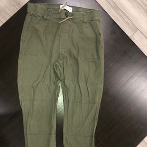 Boys Abercrombie kids green twill joggers 15/16